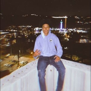 Meet your Posher, Isiah